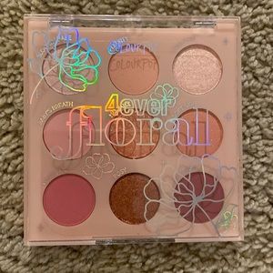Colourpop 4ever floral pressed powder palette